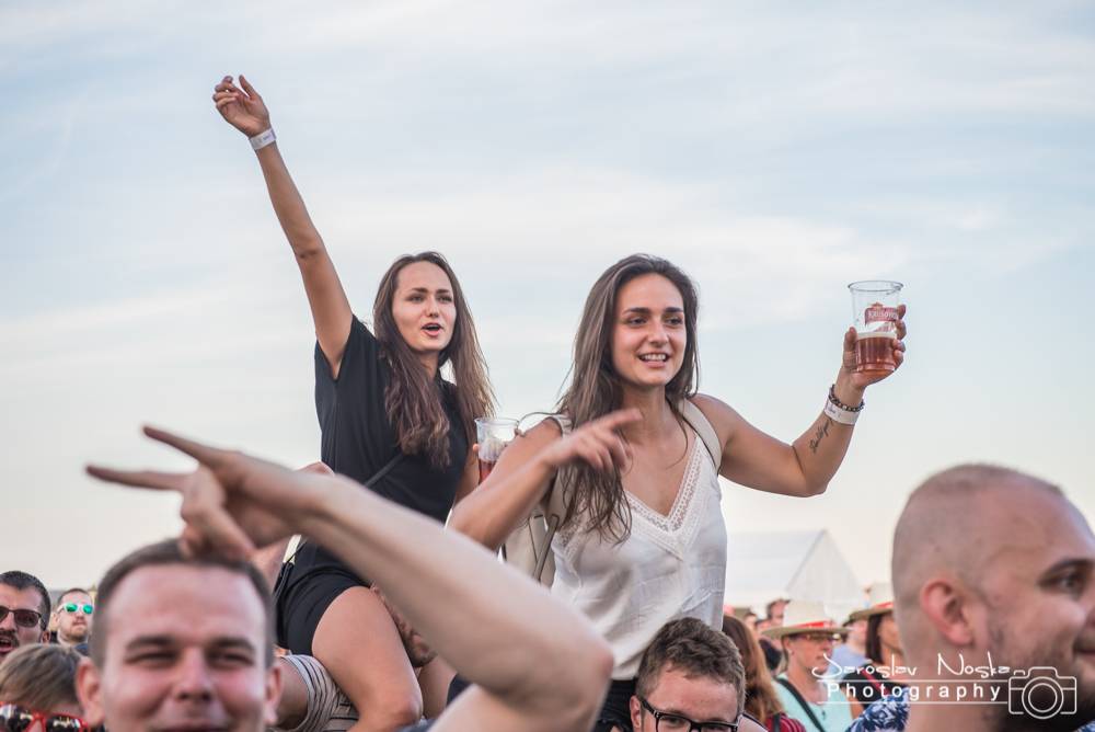 Horkýže Slíže hasili, ale Rybičky 48 neuhasili. Takhle to vypadá na pražském Letokruhu