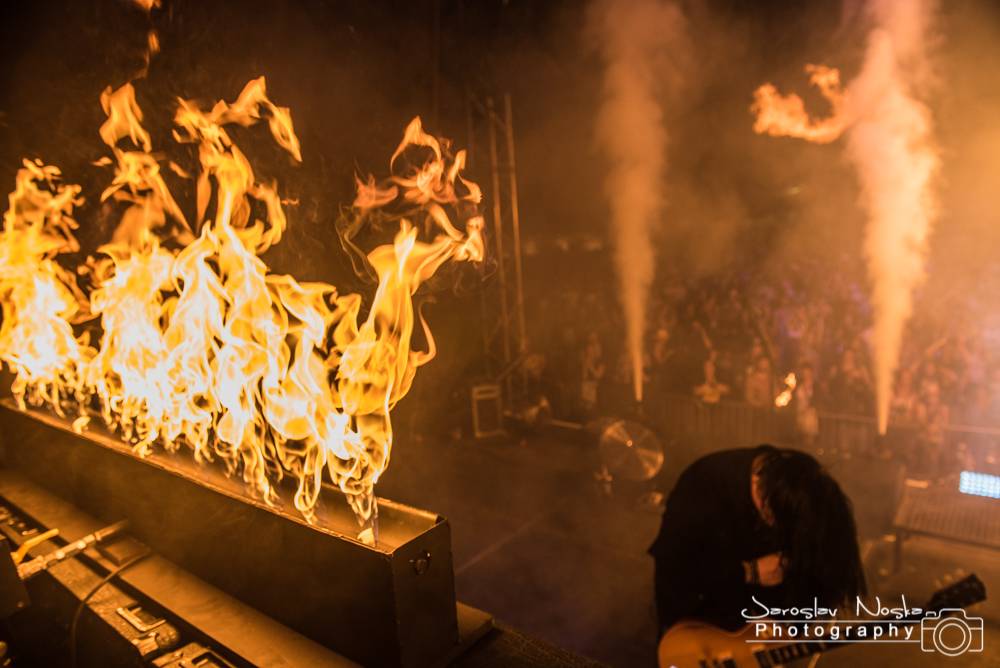 Horkýže Slíže hasili, ale Rybičky 48 neuhasili. Takhle to vypadá na pražském Letokruhu