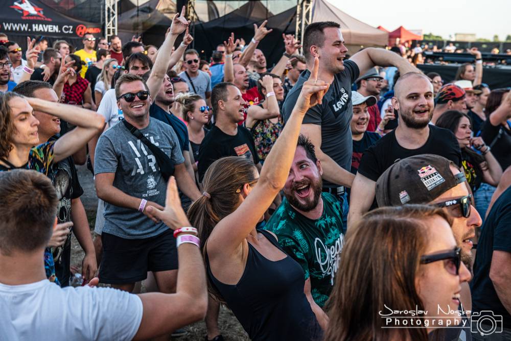 Horkýže Slíže hasili, ale Rybičky 48 neuhasili. Takhle to vypadá na pražském Letokruhu