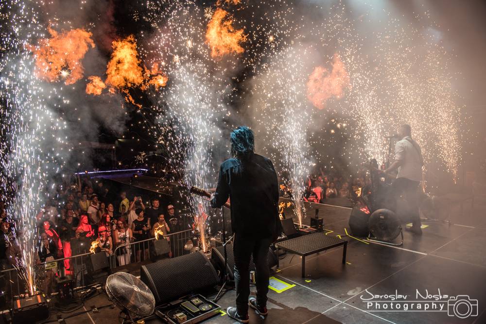 Horkýže Slíže hasili, ale Rybičky 48 neuhasili. Takhle to vypadá na pražském Letokruhu