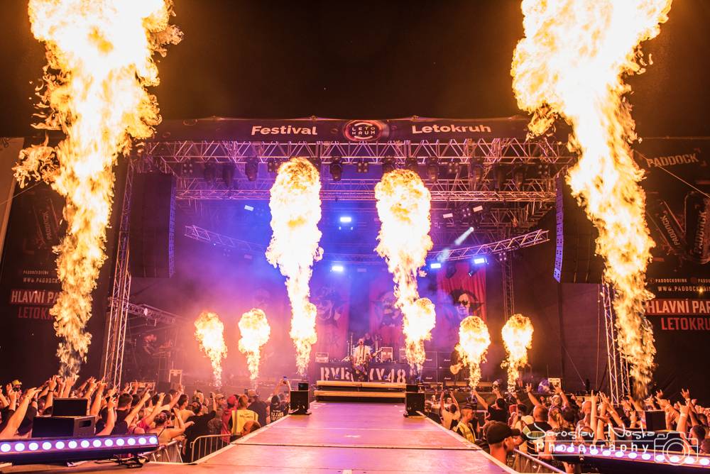 Horkýže Slíže hasili, ale Rybičky 48 neuhasili. Takhle to vypadá na pražském Letokruhu