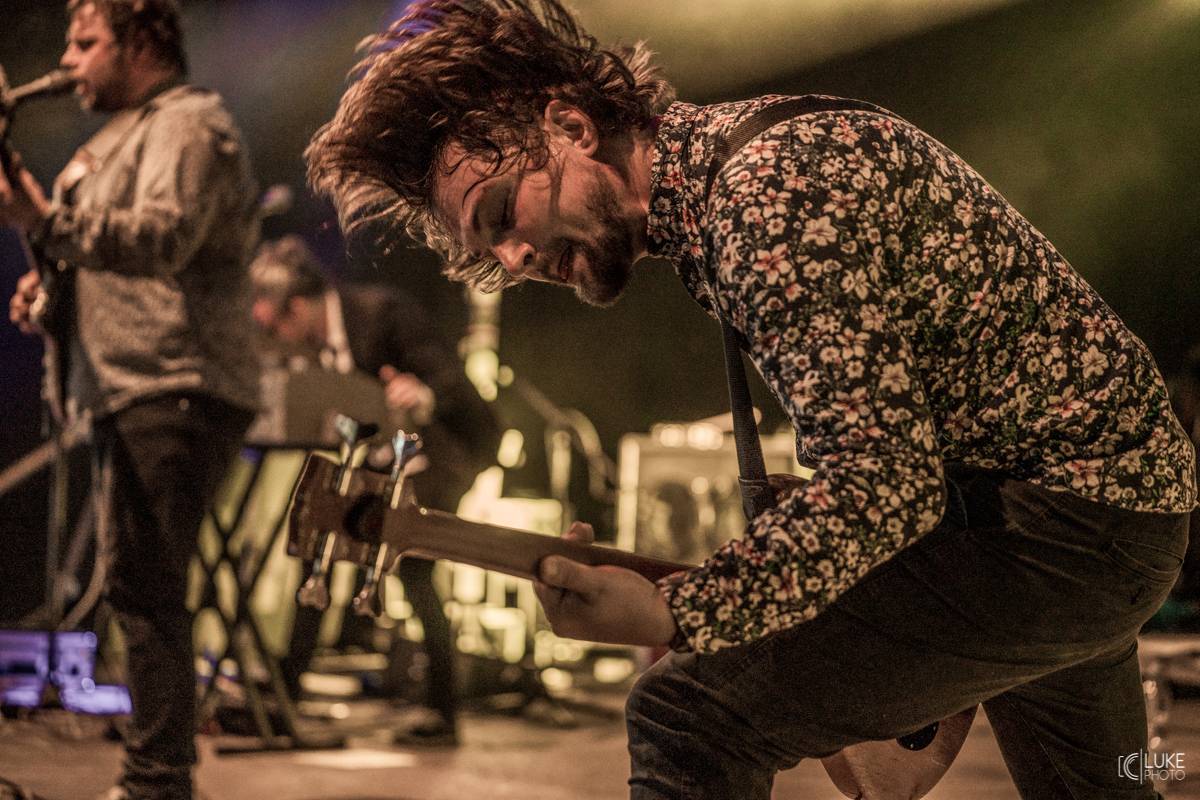 Živá hudba v útulném lese. Studnice Fest otevřeli N.O.H.A., The Atavists, Vypsaná Fixa a další