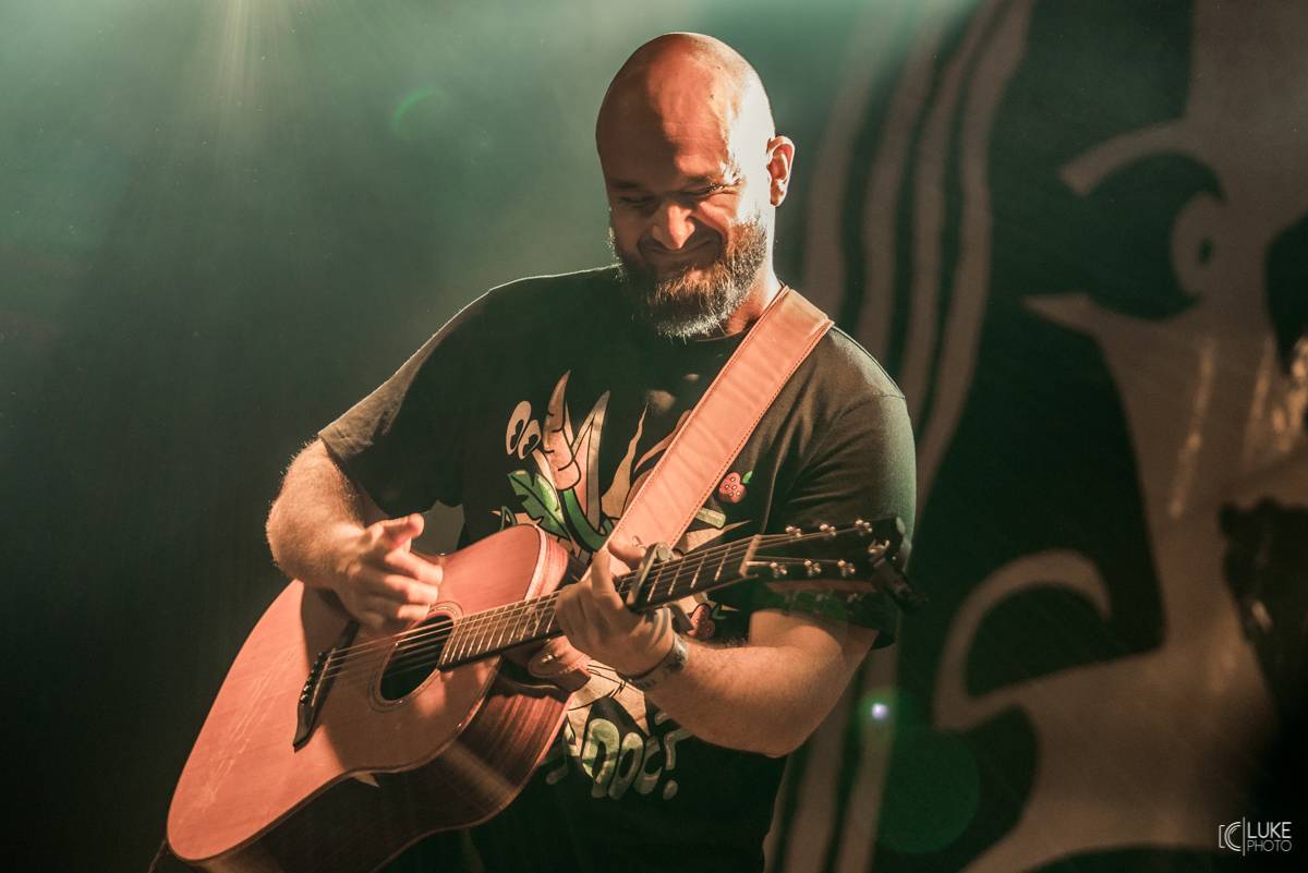 Živá hudba v útulném lese. Studnice Fest otevřeli N.O.H.A., The Atavists, Vypsaná Fixa a další