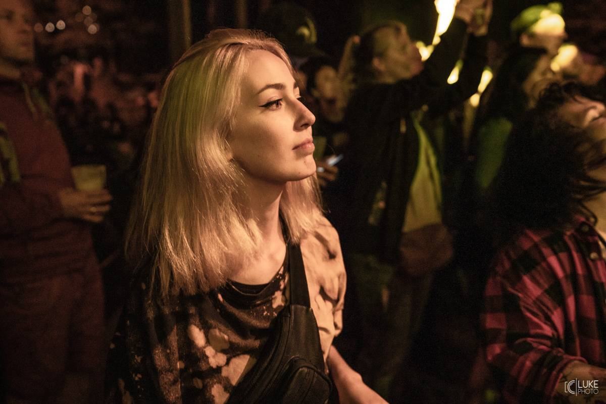 Živá hudba v útulném lese. Studnice Fest otevřeli N.O.H.A., The Atavists, Vypsaná Fixa a další