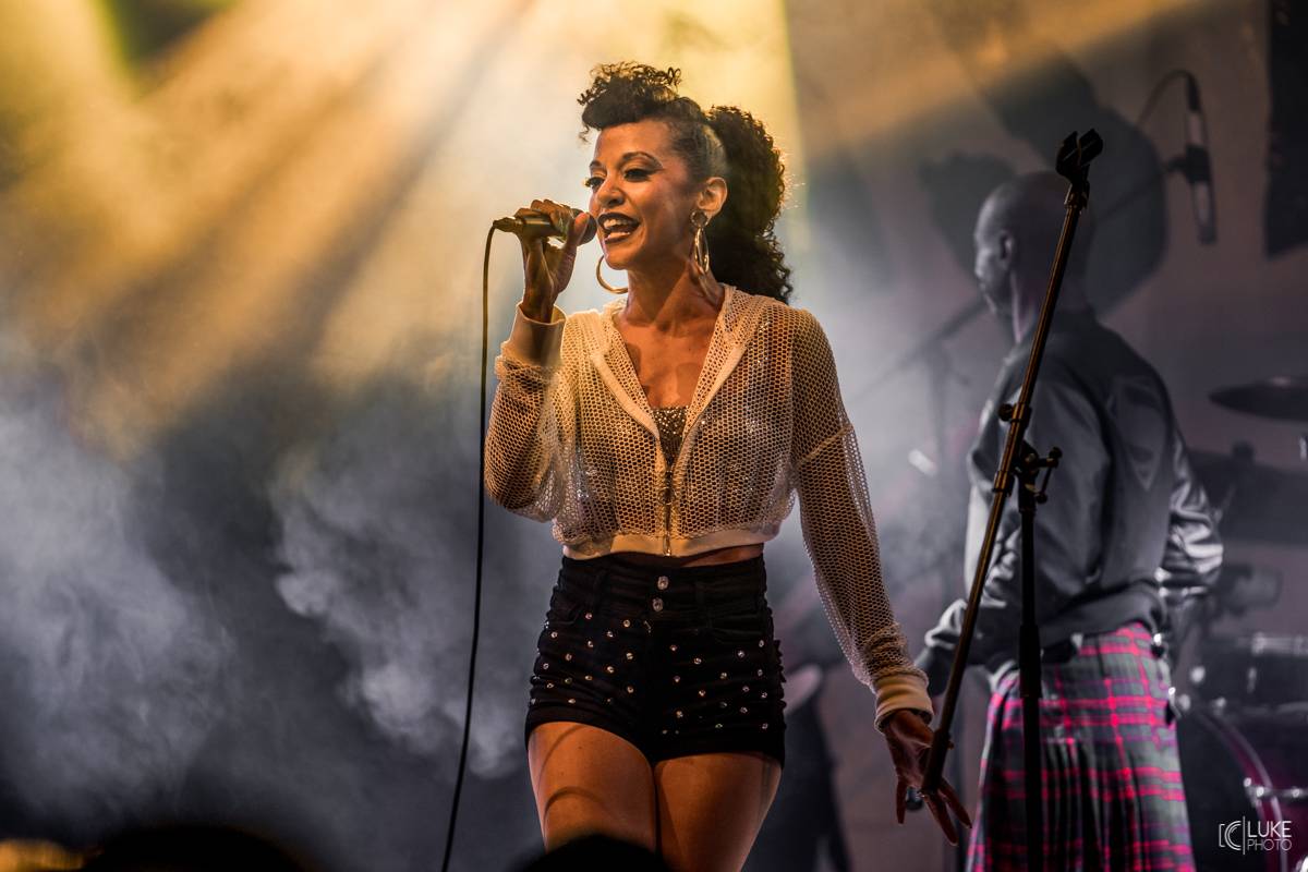 Živá hudba v útulném lese. Studnice Fest otevřeli N.O.H.A., The Atavists, Vypsaná Fixa a další