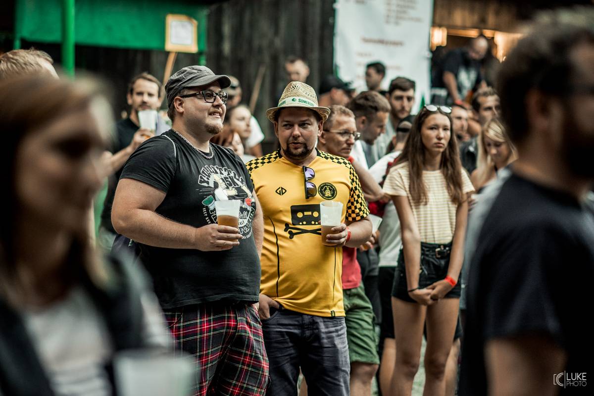 Živá hudba v útulném lese. Studnice Fest otevřeli N.O.H.A., The Atavists, Vypsaná Fixa a další