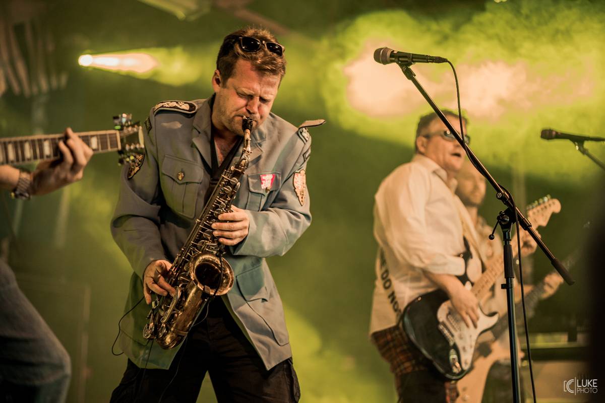 Symbióza mezi muzikanty a fanoušky. Studnice Fest zakončili Monkey Business, Gaia Mesiah a další 