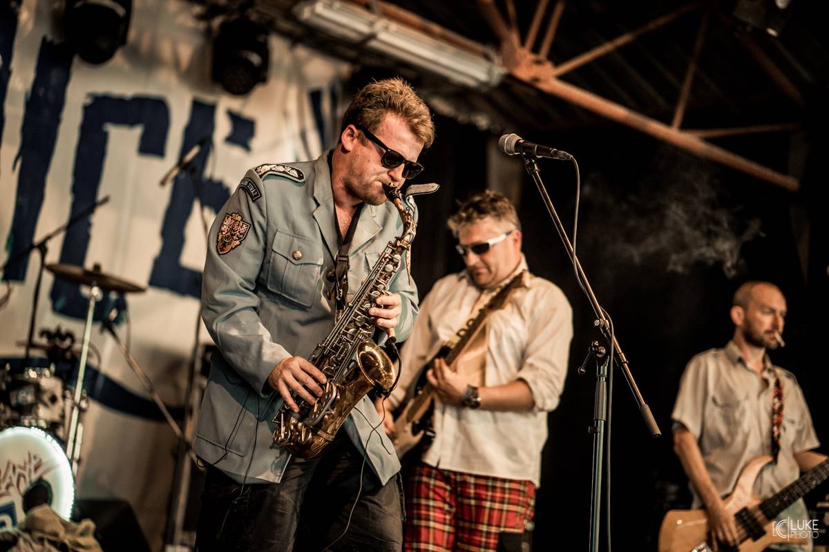 Symbióza mezi muzikanty a fanoušky. Studnice Fest zakončili Monkey Business, Gaia Mesiah a další 