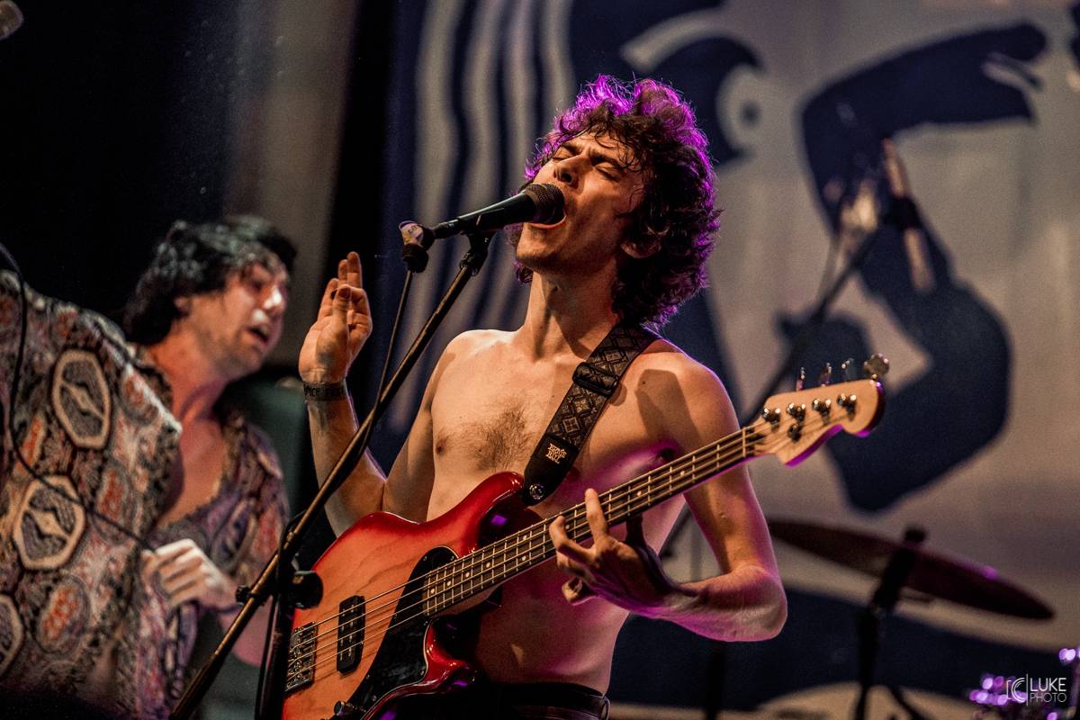 Symbióza mezi muzikanty a fanoušky. Studnice Fest zakončili Monkey Business, Gaia Mesiah a další 