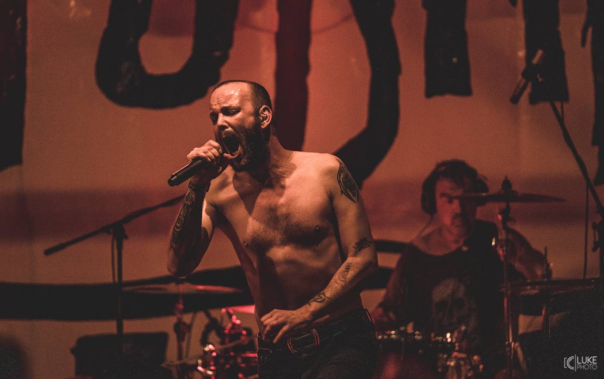 Symbióza mezi muzikanty a fanoušky. Studnice Fest zakončili Monkey Business, Gaia Mesiah a další 