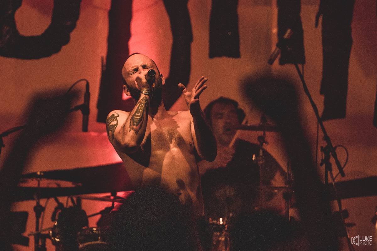 Symbióza mezi muzikanty a fanoušky. Studnice Fest zakončili Monkey Business, Gaia Mesiah a další 