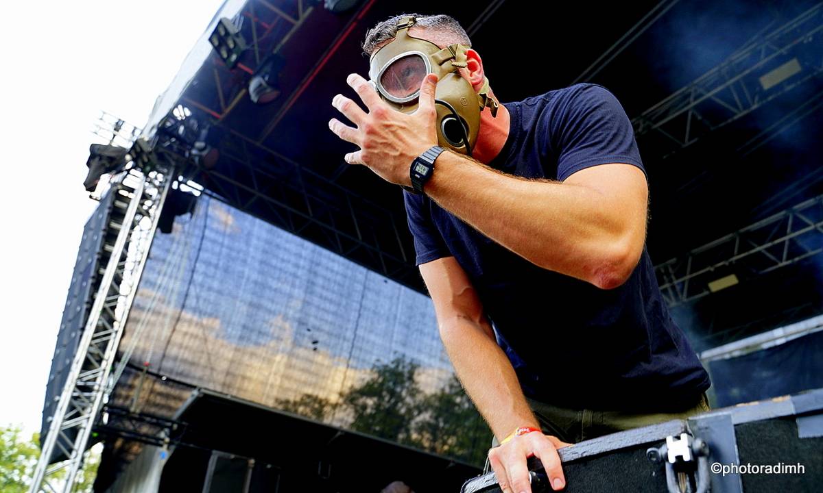 Brutal Assault nahradil festival Josefoff. Fanoušci si užili prohlídku města i metalovou show