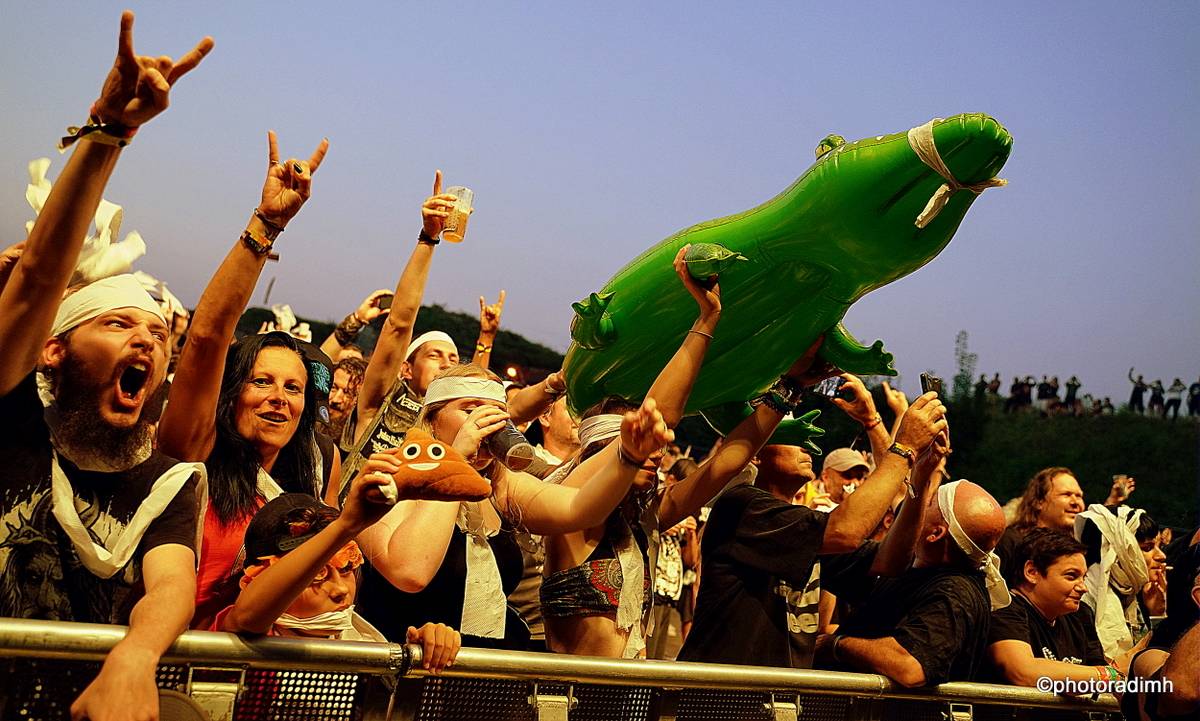 Brutal Assault nahradil festival Josefoff. Fanoušci si užili prohlídku města i metalovou show