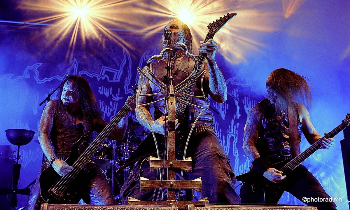 Brutal Assault nahradil festival Josefoff. Fanoušci si užili prohlídku města i metalovou show