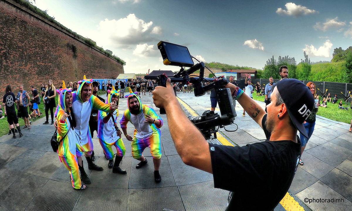 Brutal Assault nahradil festival Josefoff. Fanoušci si užili prohlídku města i metalovou show