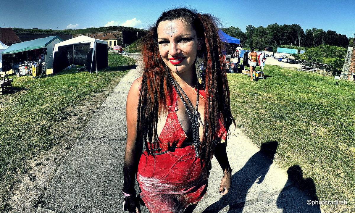 Josefoff zpíval pro Jiřinu Bohdalovou. Festivalovou sobotu ovládli Hentai Corporation