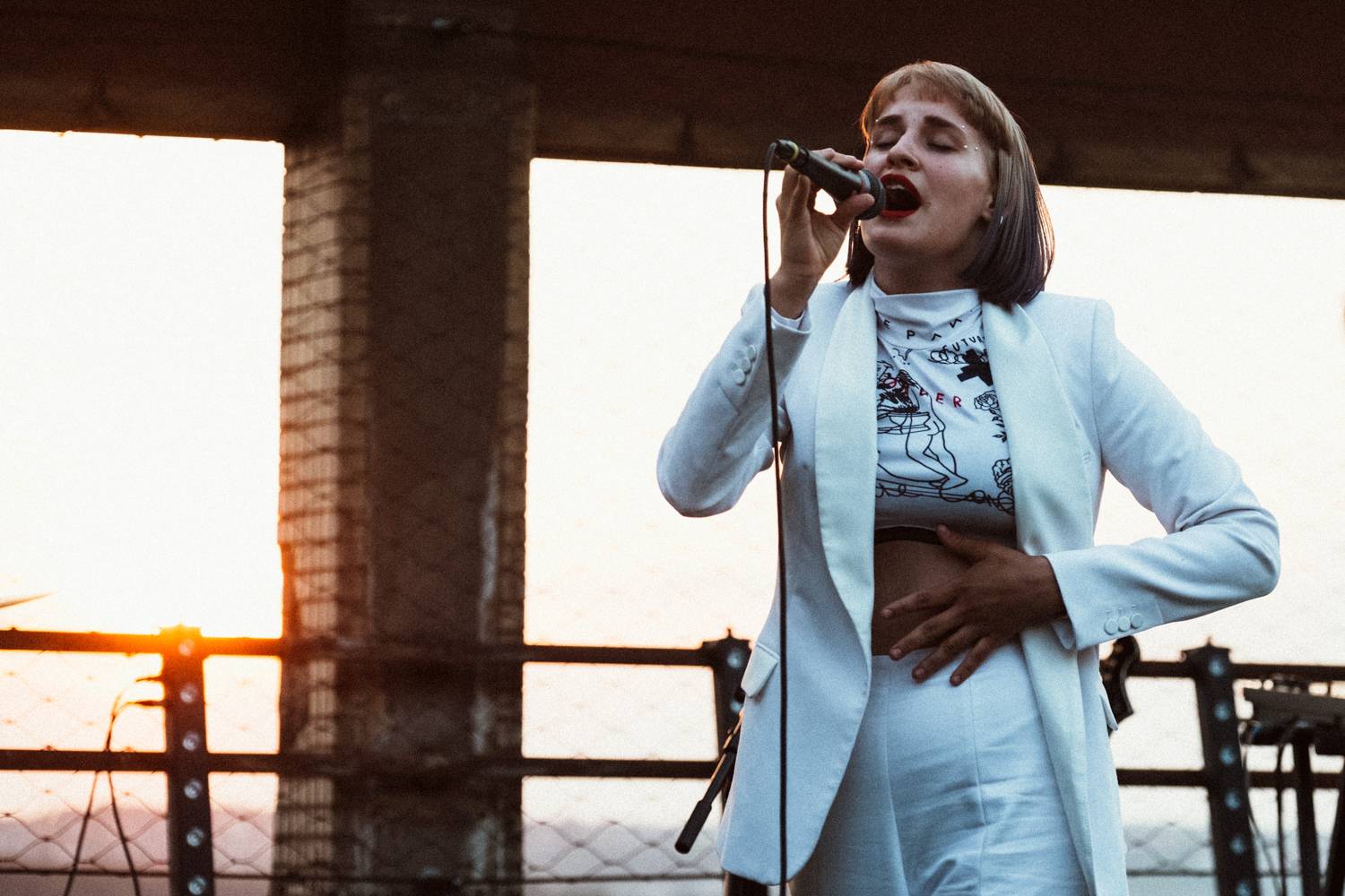 Střecha Radost ožila hudbou. Aiko hrála při západu Slunce, Teepee dvakrát přidávali