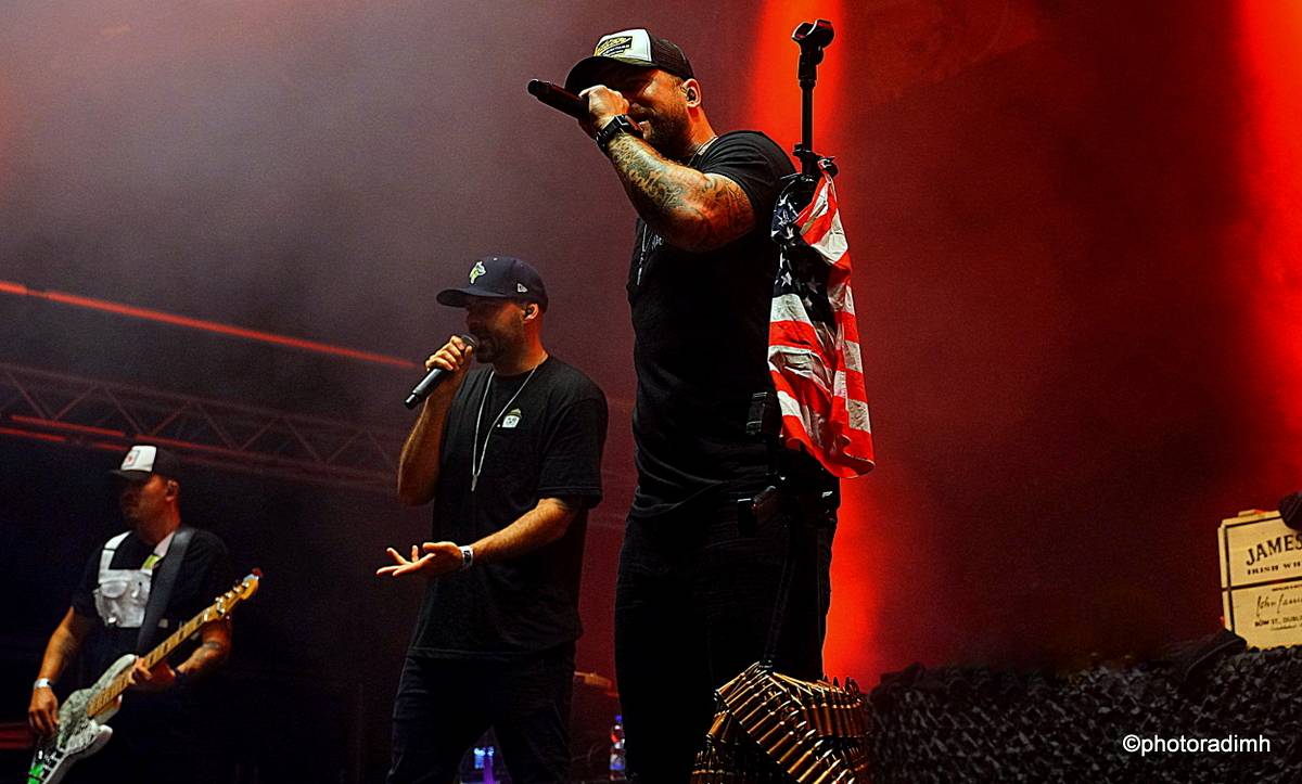 Marpo & TroubleGang zahráli v Jihlavě. Marcus Tran oslavil na pódiu narozeniny