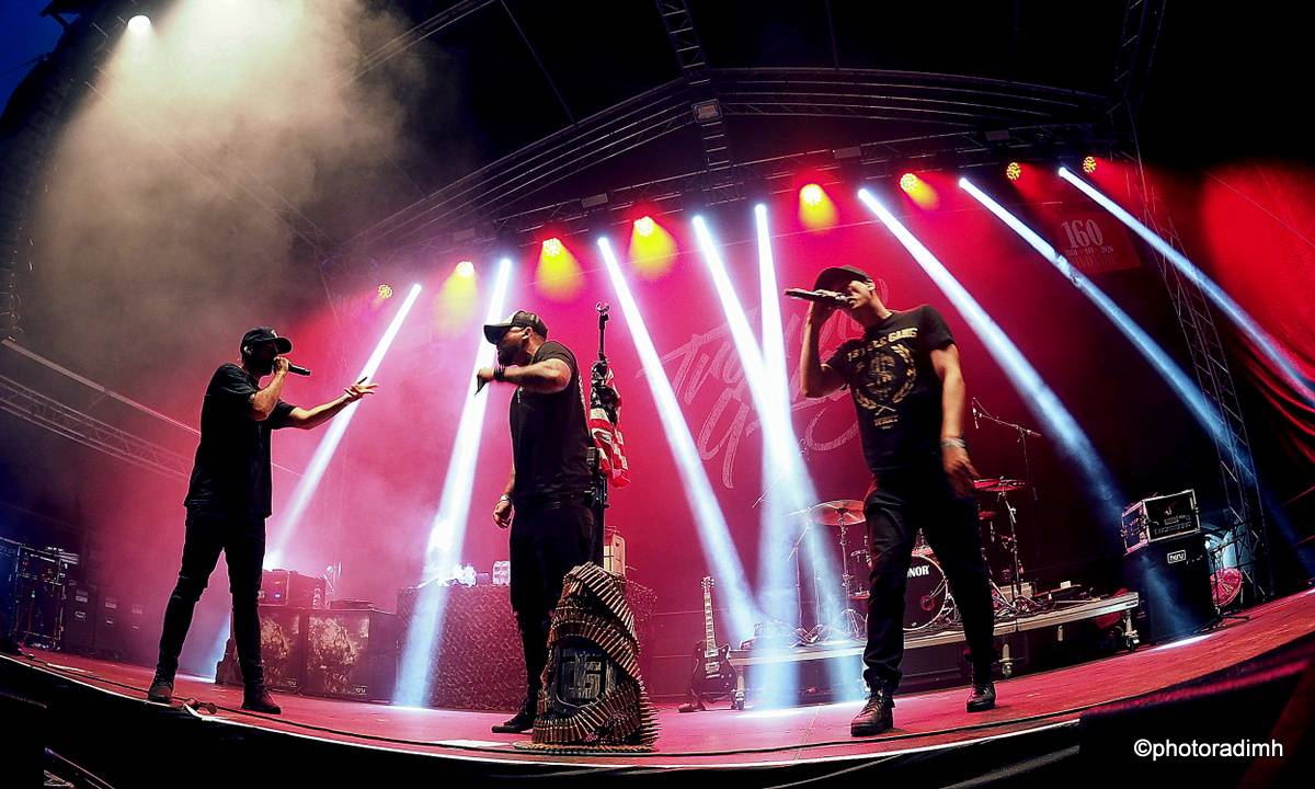 Marpo & TroubleGang zahráli v Jihlavě. Marcus Tran oslavil na pódiu narozeniny