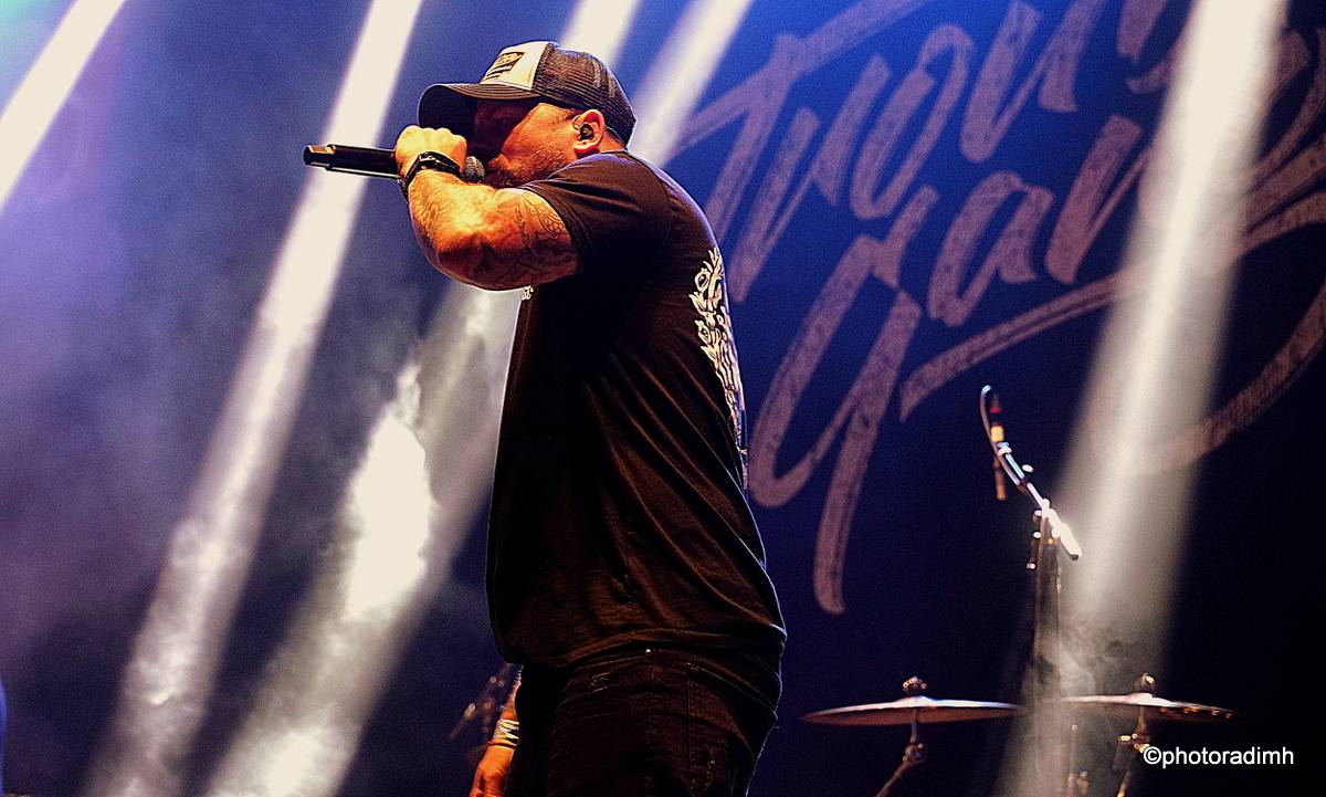 Marpo & TroubleGang zahráli v Jihlavě. Marcus Tran oslavil na pódiu narozeniny