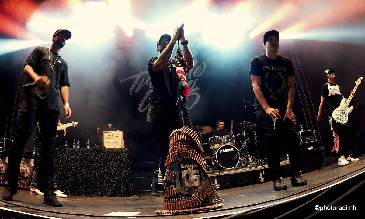 Marpo & TroubleGang zahráli v Jihlavě. Marcus Tran oslavil na pódiu narozeniny
