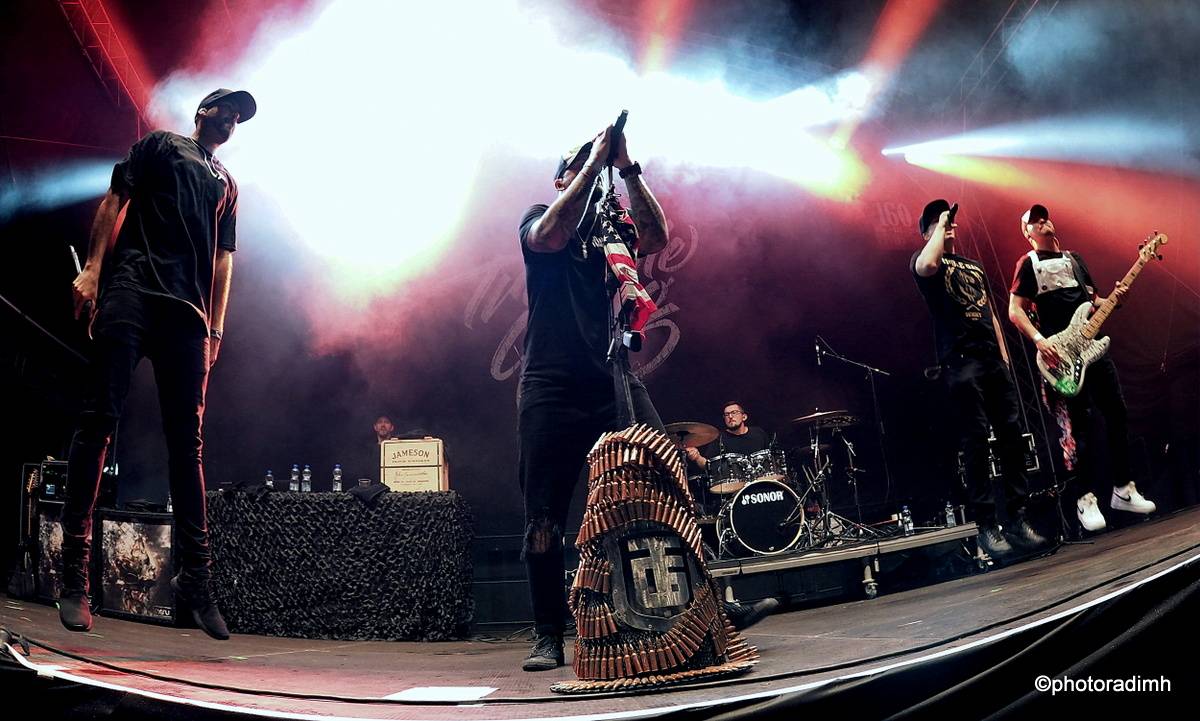 Marpo & TroubleGang zahráli v Jihlavě. Marcus Tran oslavil na pódiu narozeniny