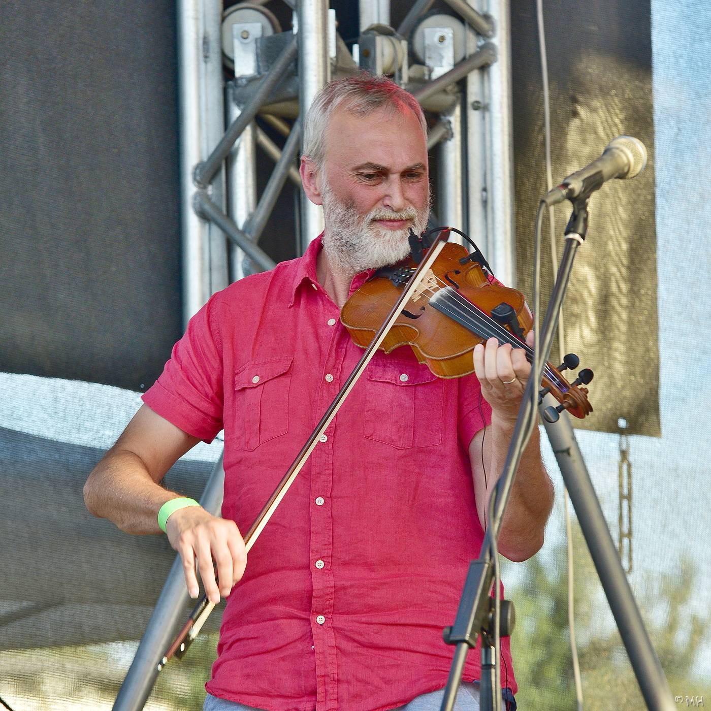 Začal plzeňský Raven Fest. Ve čtvrtek zahráli Poitín a Znouzectnost
