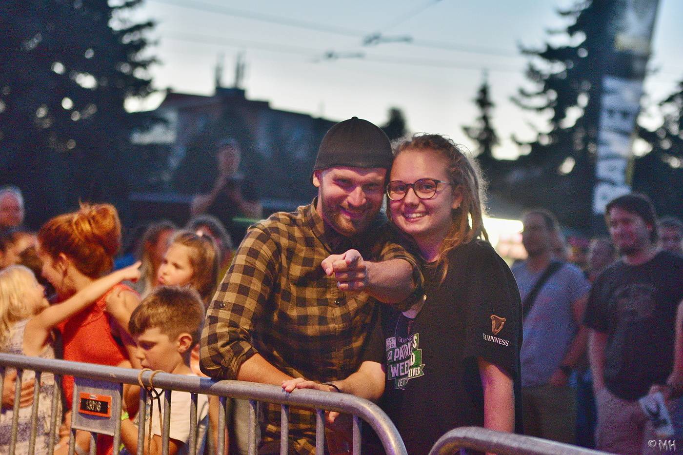 Začal plzeňský Raven Fest. Ve čtvrtek zahráli Poitín a Znouzectnost