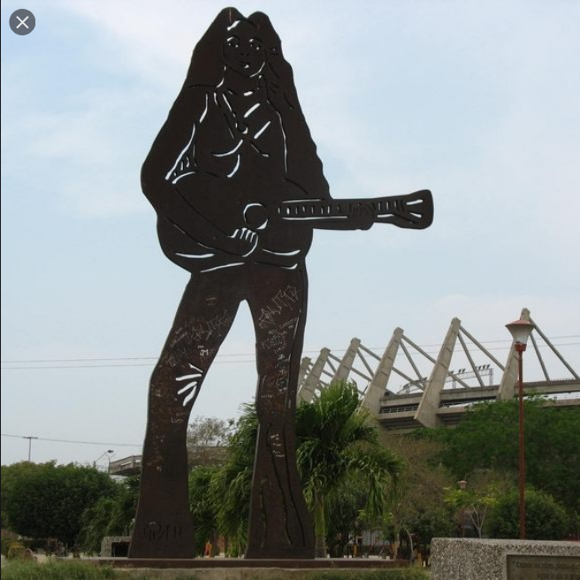 TOP 15 | Svrhnout, či nesvrhnout? Obludné i povedené sochy Kurta Cobaina, Michaela Jacksona, Chrise Cornella a dalších 