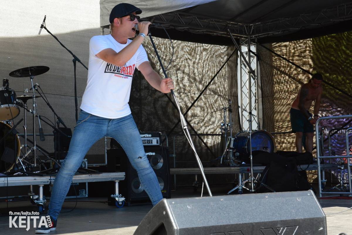 Punková sauna s kapkou reggae. Jak to vypadalo na Valníku?