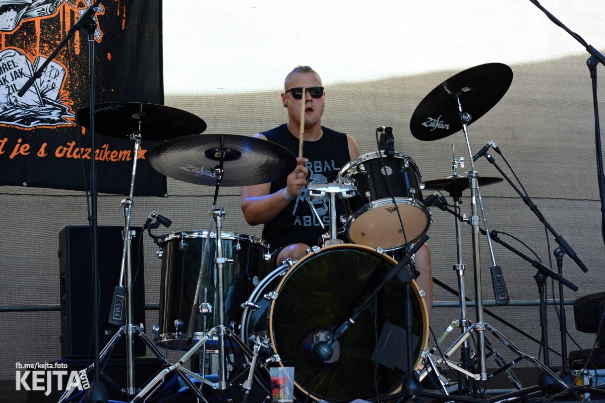 Punková sauna s kapkou reggae. Jak to vypadalo na Valníku?