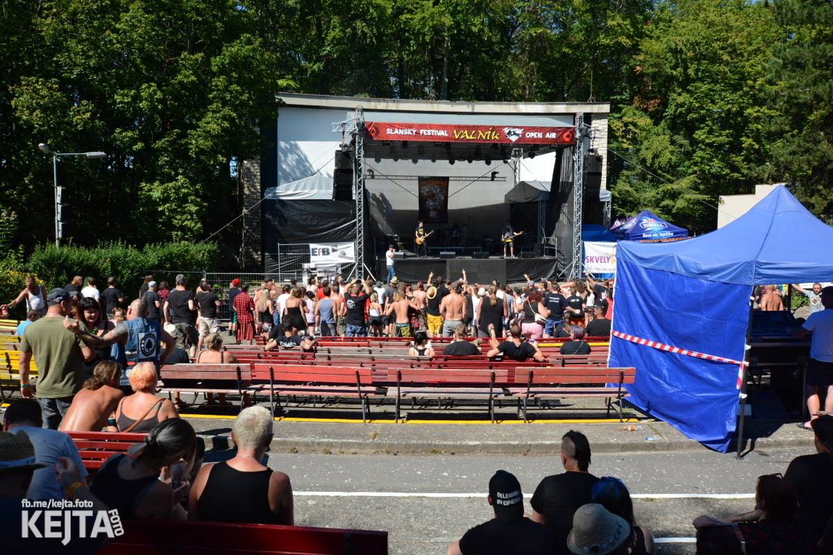 Punková sauna s kapkou reggae. Jak to vypadalo na Valníku?