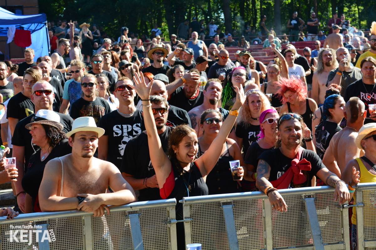 Punková sauna s kapkou reggae. Jak to vypadalo na Valníku?