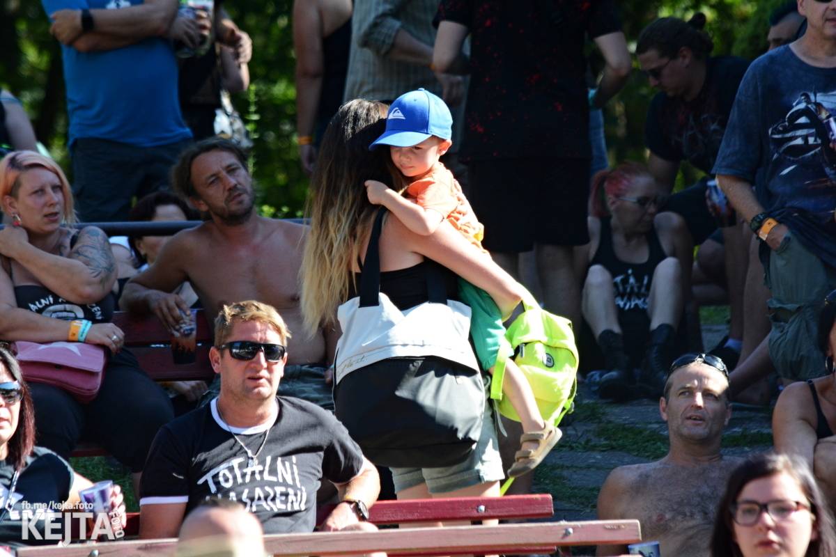 Punková sauna s kapkou reggae. Jak to vypadalo na Valníku?