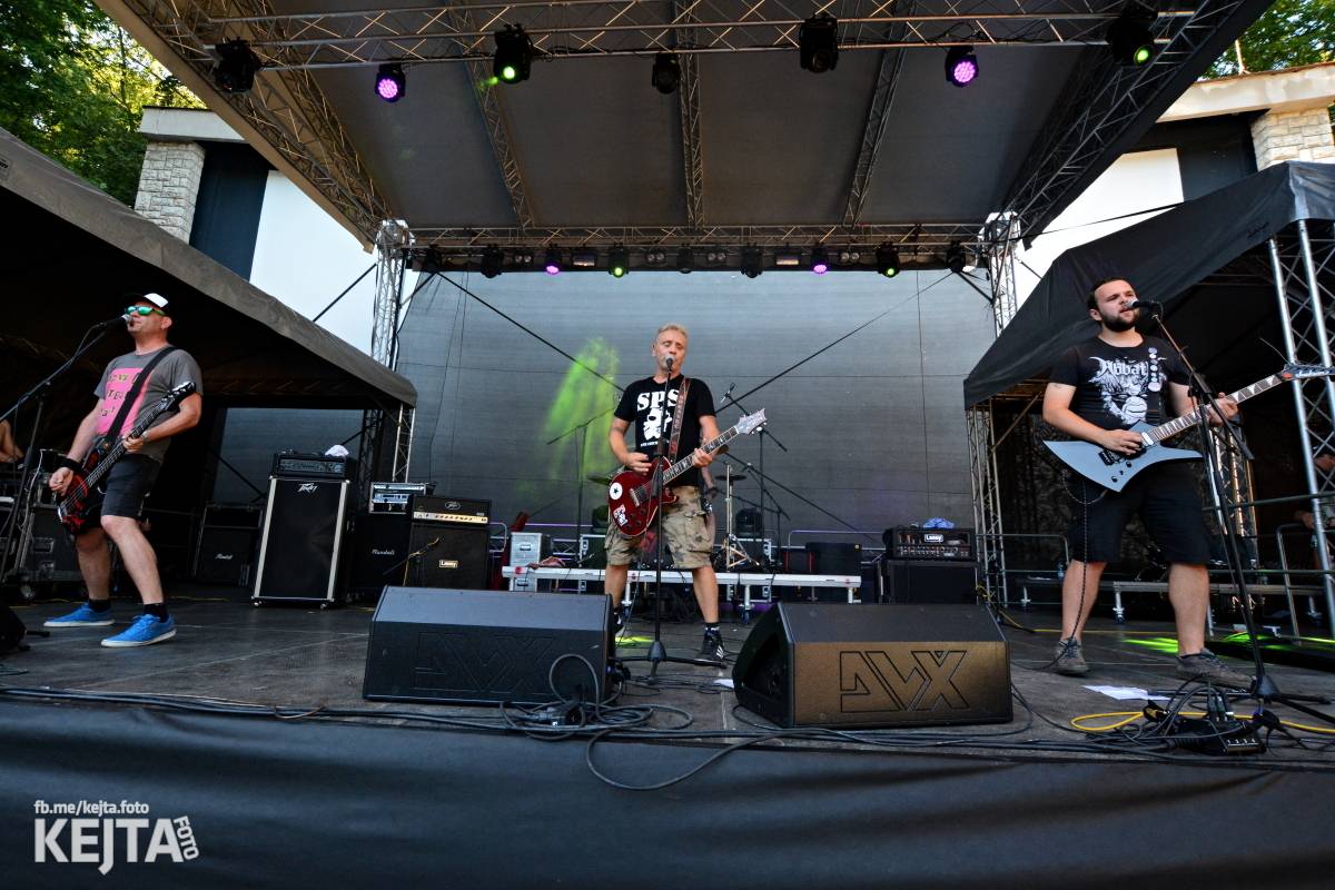 Punková sauna s kapkou reggae. Jak to vypadalo na Valníku?