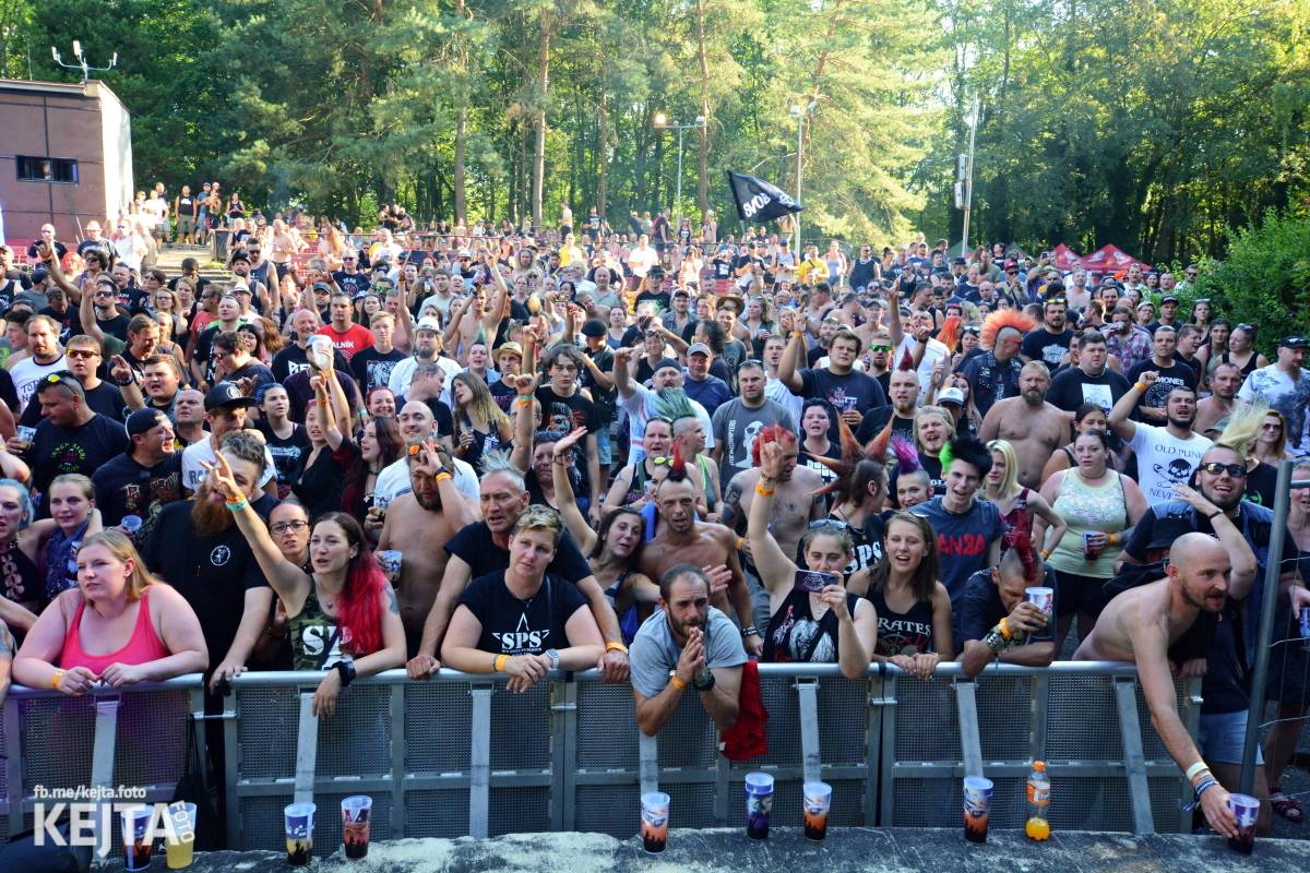 Punková sauna s kapkou reggae. Jak to vypadalo na Valníku?