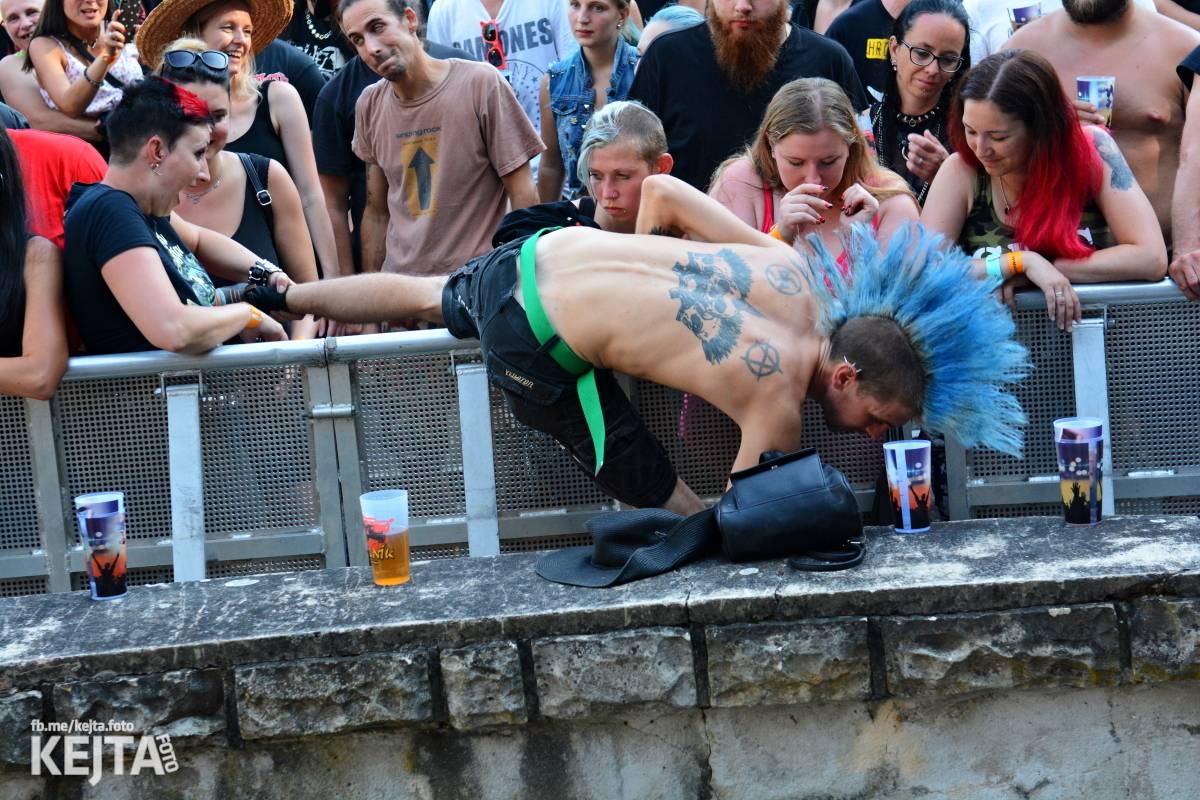 Punková sauna s kapkou reggae. Jak to vypadalo na Valníku?