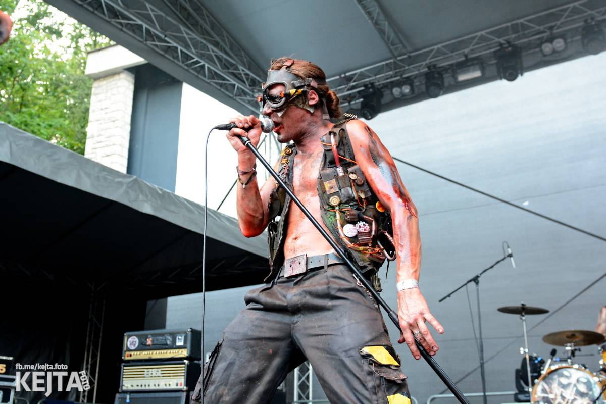 Punková sauna s kapkou reggae. Jak to vypadalo na Valníku?