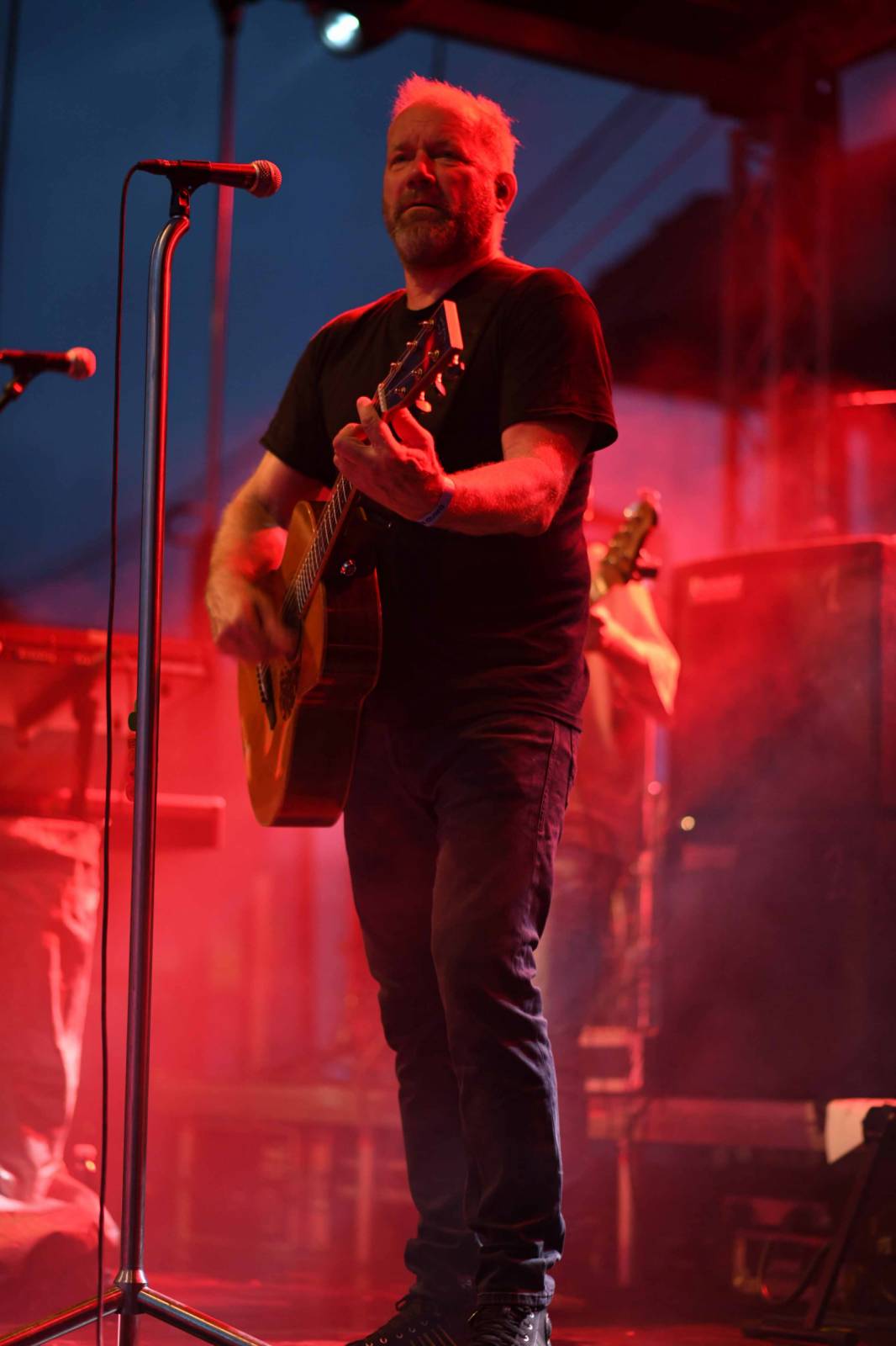 David Koller ve Valticích nedohrál. Jeho koncert zrušil déšť