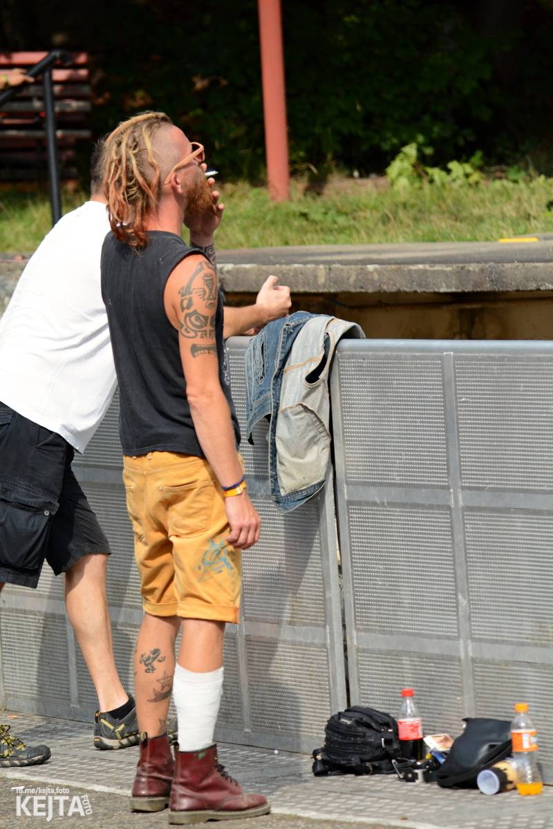 Běsnění na Valníku. Druhý den vystoupily kapely zakázanÝ ovoce, Totální nasazení nebo Znouzectnost