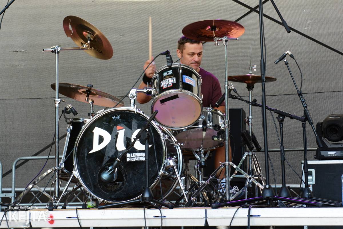 Běsnění na Valníku. Druhý den vystoupily kapely zakázanÝ ovoce, Totální nasazení nebo Znouzectnost