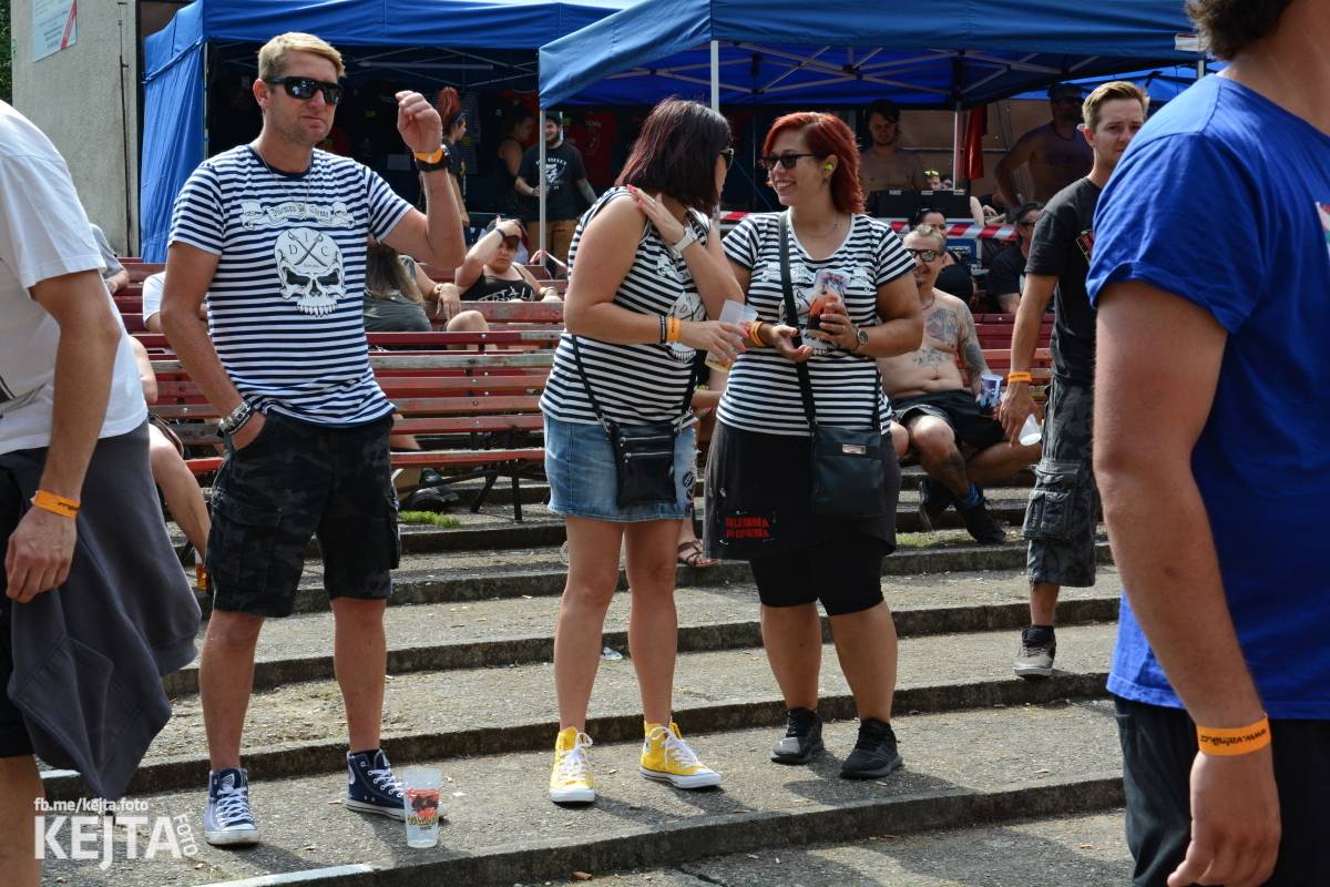 Běsnění na Valníku. Druhý den vystoupily kapely zakázanÝ ovoce, Totální nasazení nebo Znouzectnost