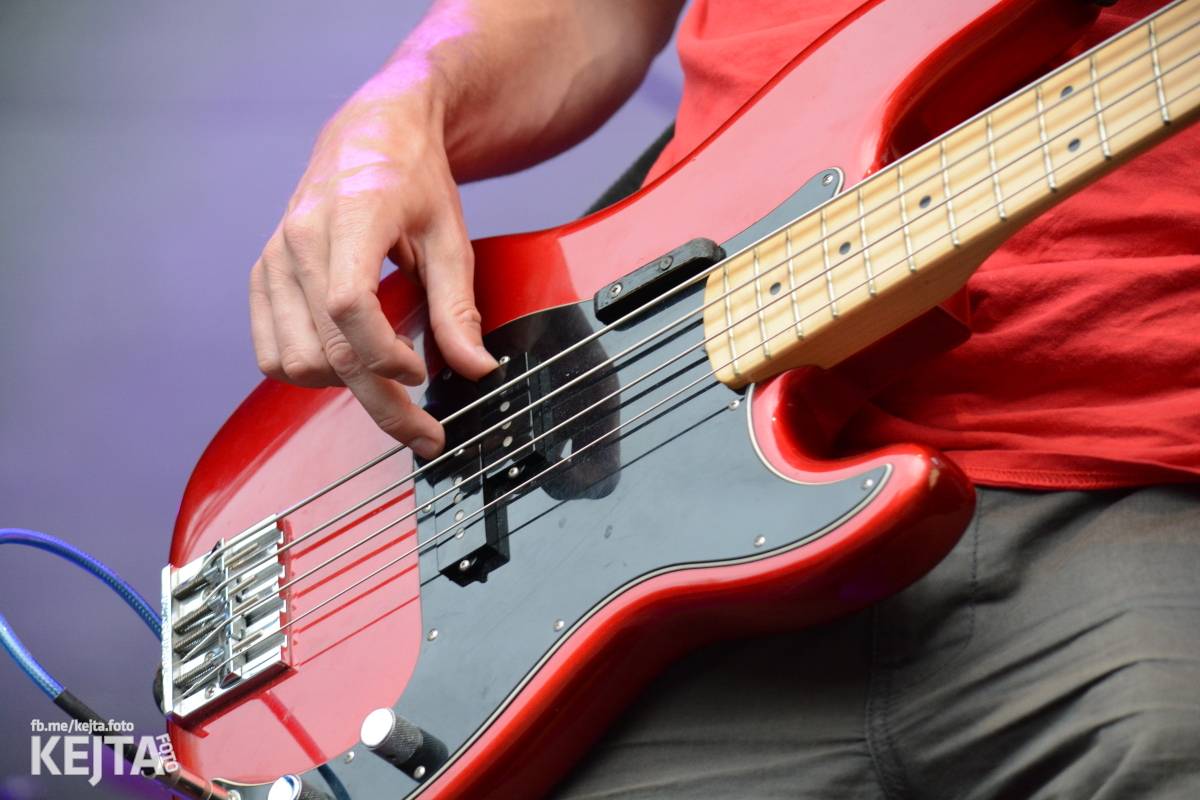 Běsnění na Valníku. Druhý den vystoupily kapely zakázanÝ ovoce, Totální nasazení nebo Znouzectnost