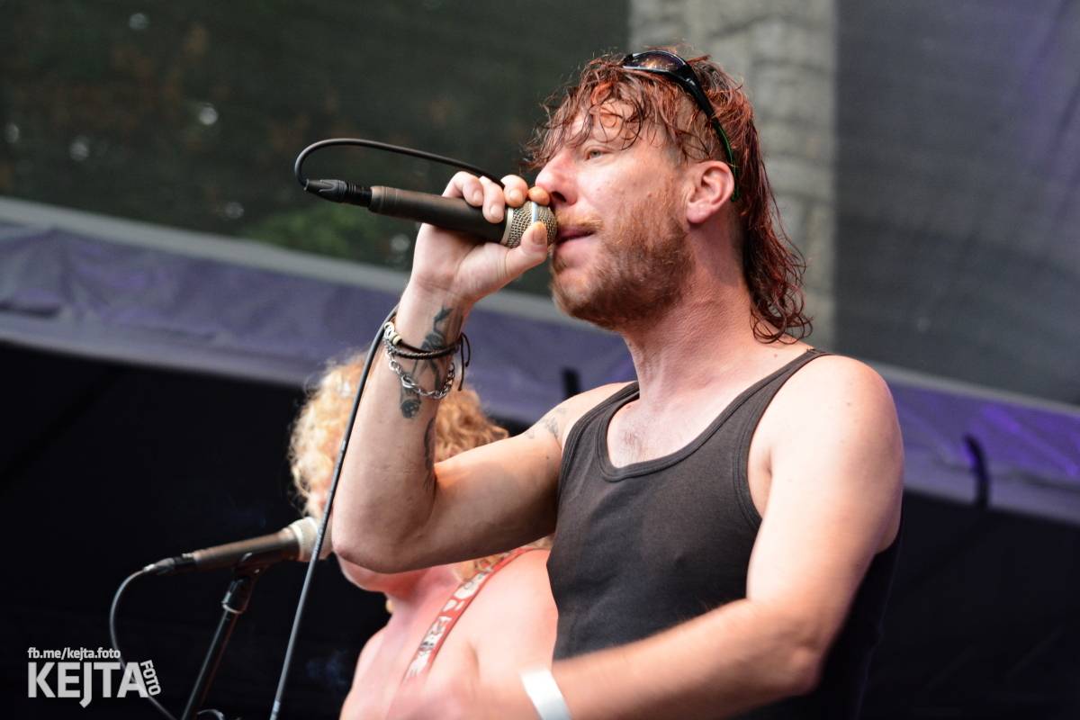 Běsnění na Valníku. Druhý den vystoupily kapely zakázanÝ ovoce, Totální nasazení nebo Znouzectnost