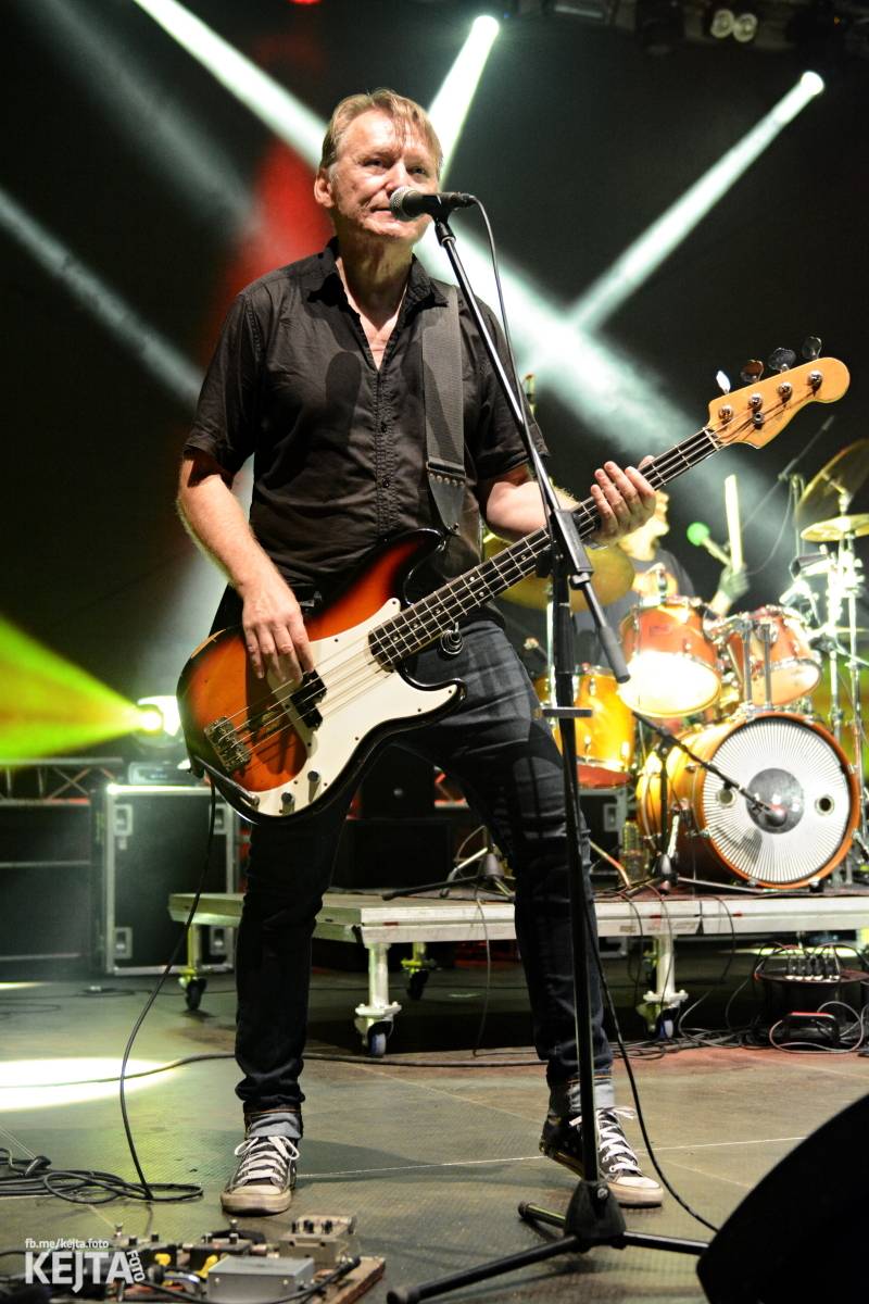 Běsnění na Valníku. Druhý den vystoupily kapely zakázanÝ ovoce, Totální nasazení nebo Znouzectnost