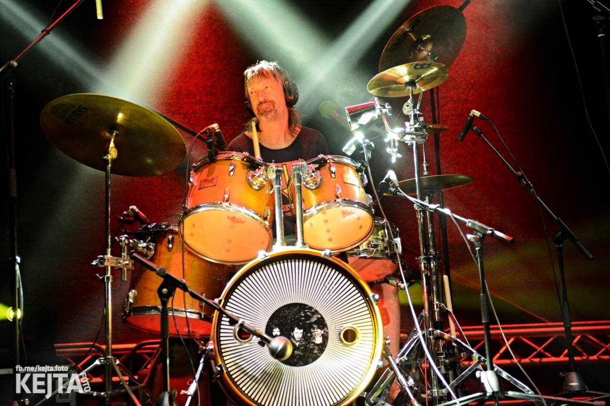 Běsnění na Valníku. Druhý den vystoupily kapely zakázanÝ ovoce, Totální nasazení nebo Znouzectnost