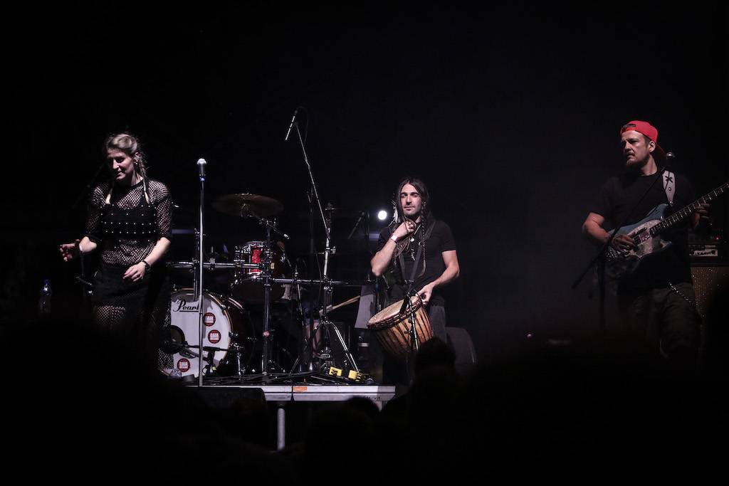 Gaia Mesiah ovládla pražské Výstaviště. Doprovodili ji The Cork Brothers a Roman Lomtadze