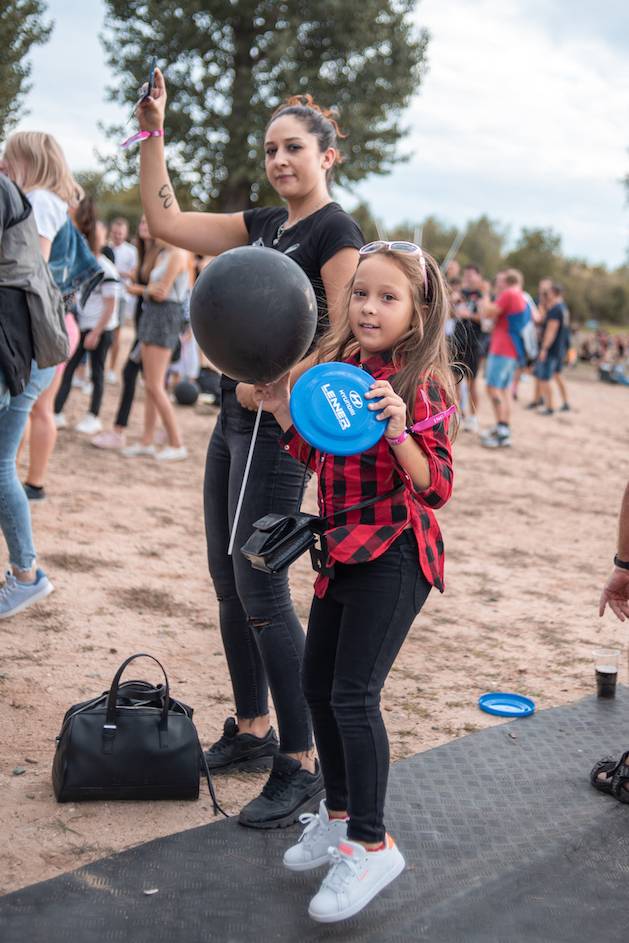 ATMO Music v Hostivaři. Přehrady Fest skončil kvůli dešti a větru dříve, na Calltu nedošlo