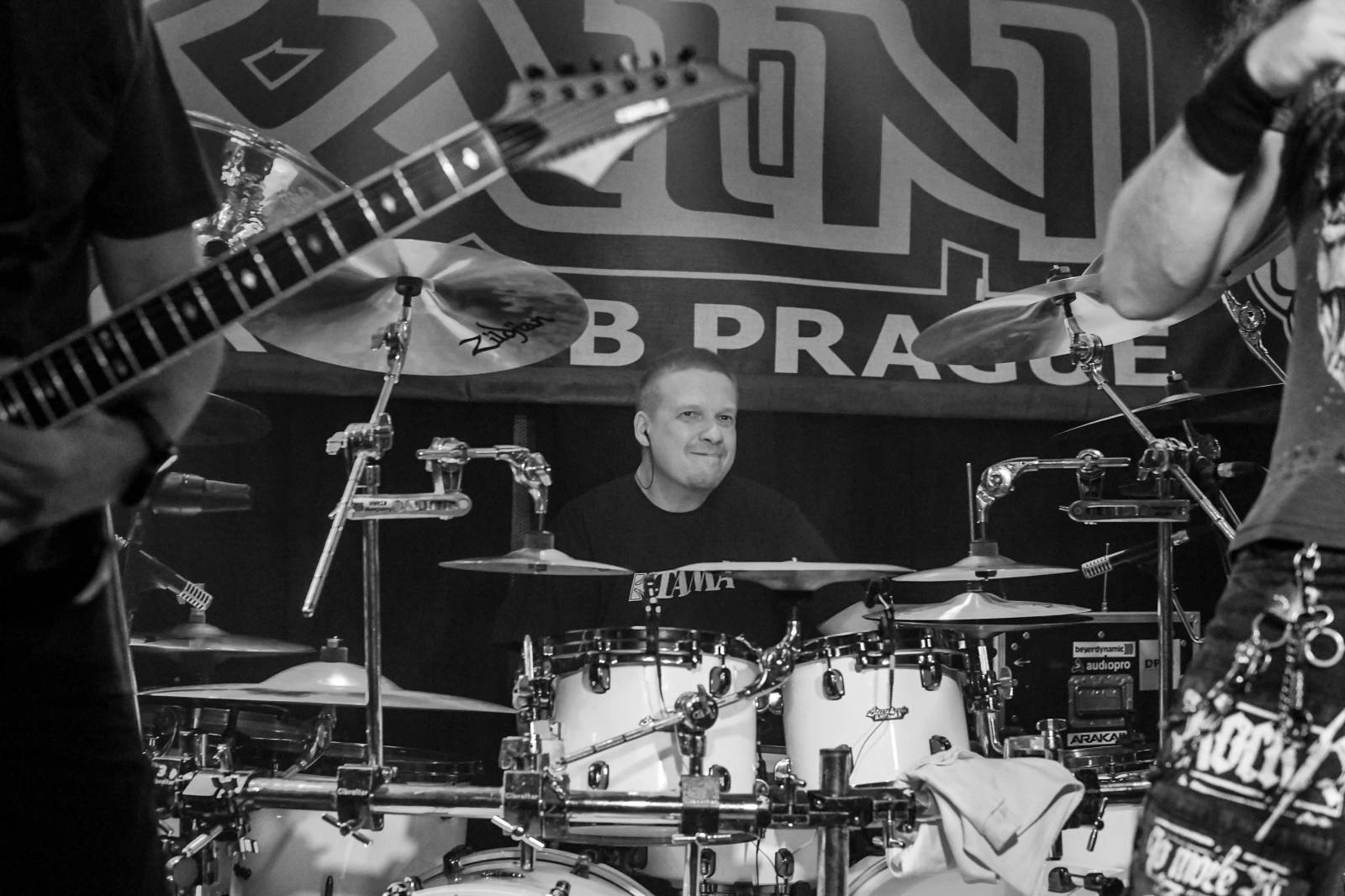 Kain je mrtev. Poslední koncert žižkovského 