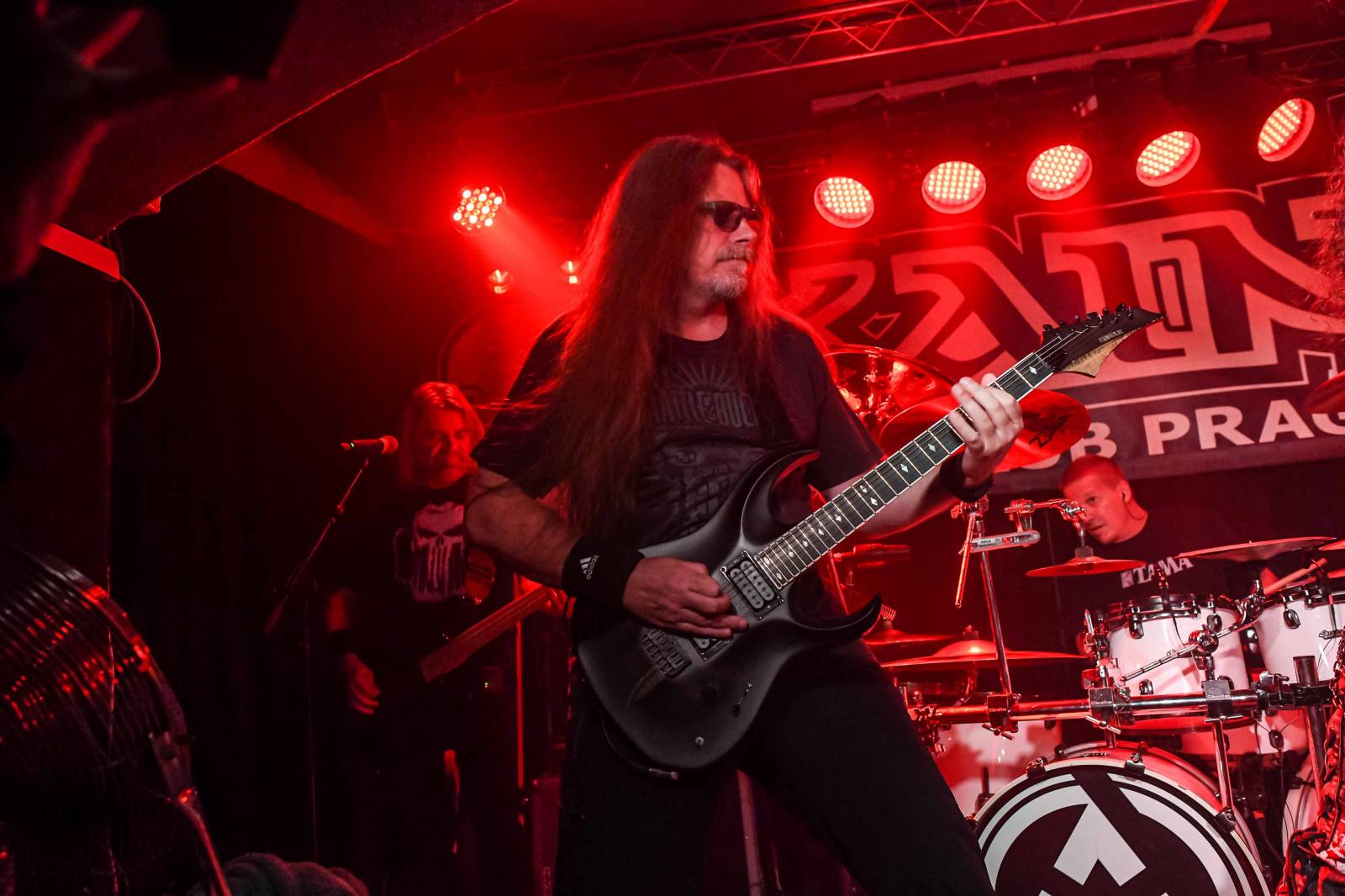 Kain je mrtev. Poslední koncert žižkovského 